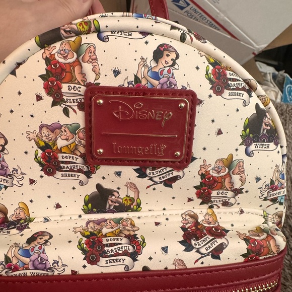 NWT Loungefly Snow White tattoo backpack - Picture 3 of 12